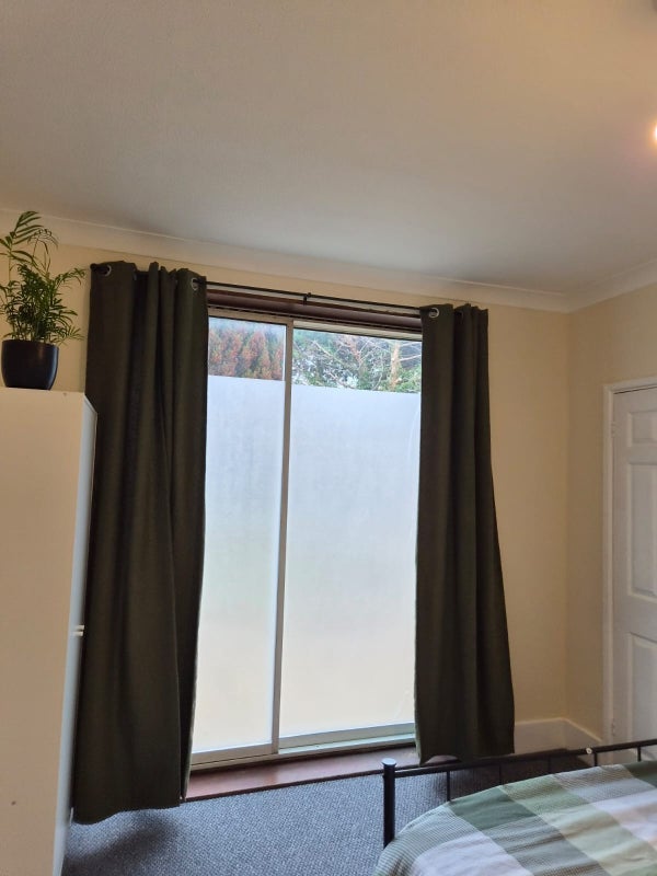 Room Springfield Park Avenue in Chelmsford