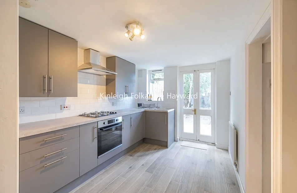 Flat Gilbey Road in Greater London