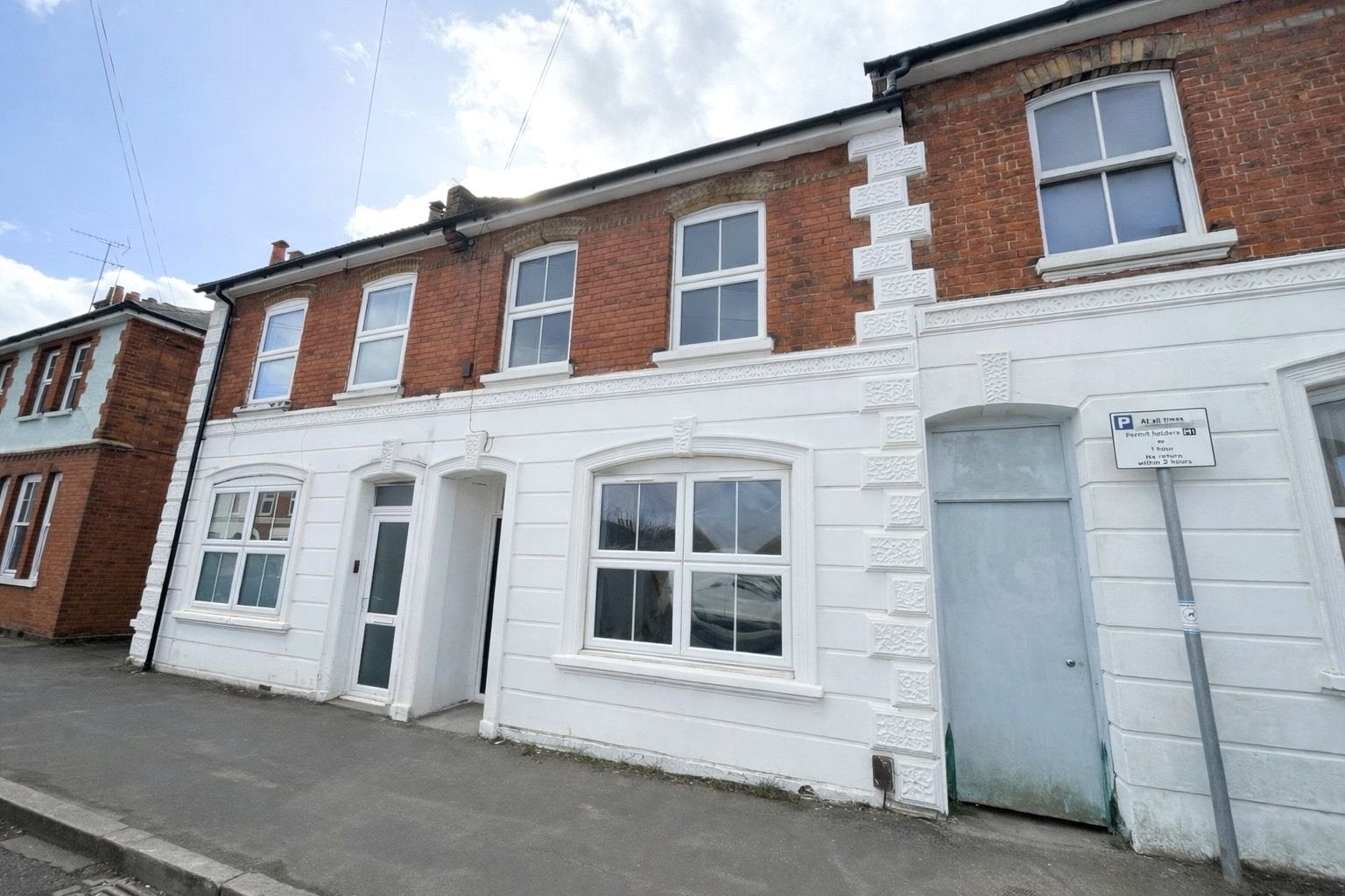 Flat East Station Road in Rushmoor
