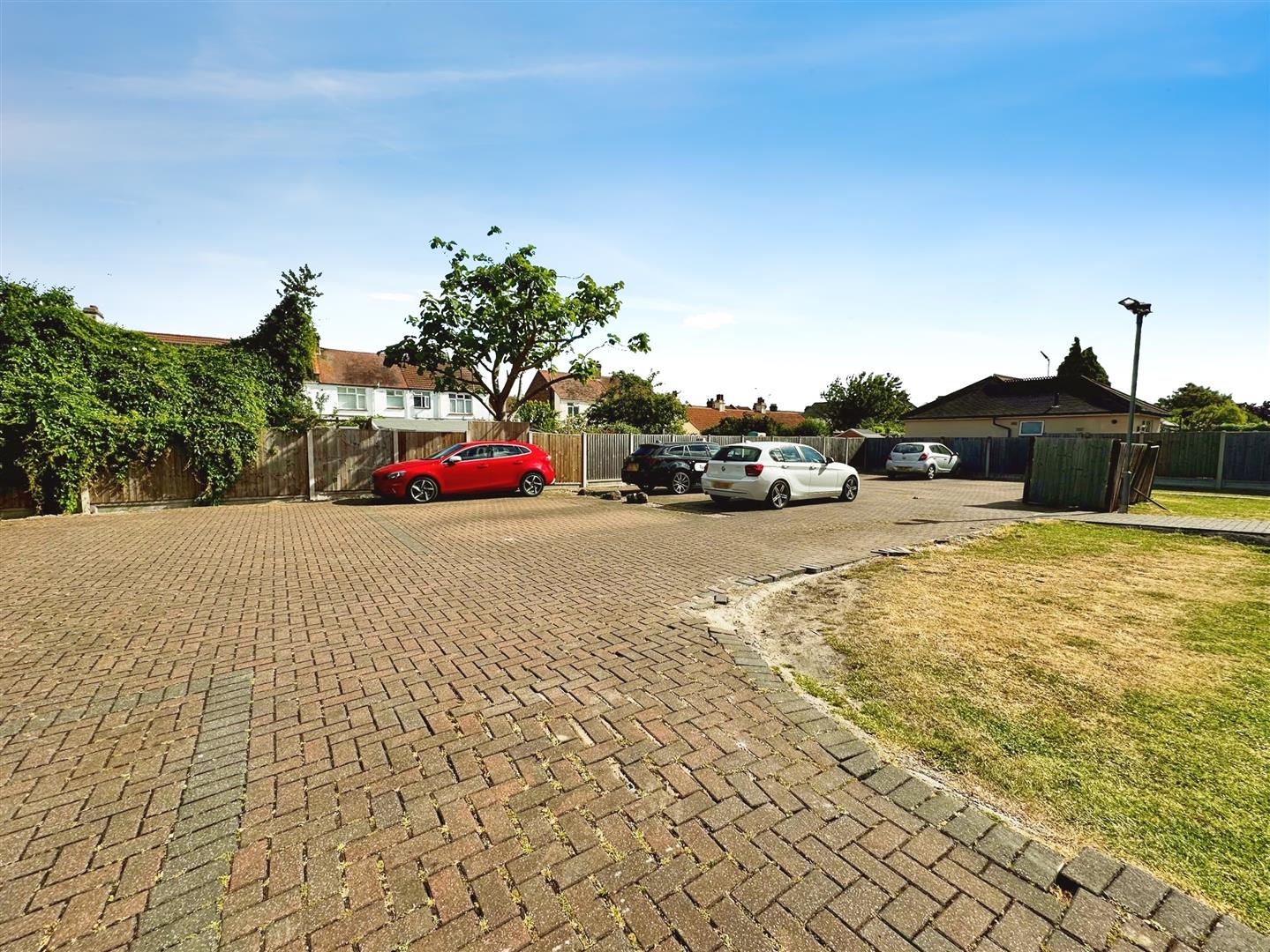 Flat South Avenue in Southend-on-Sea