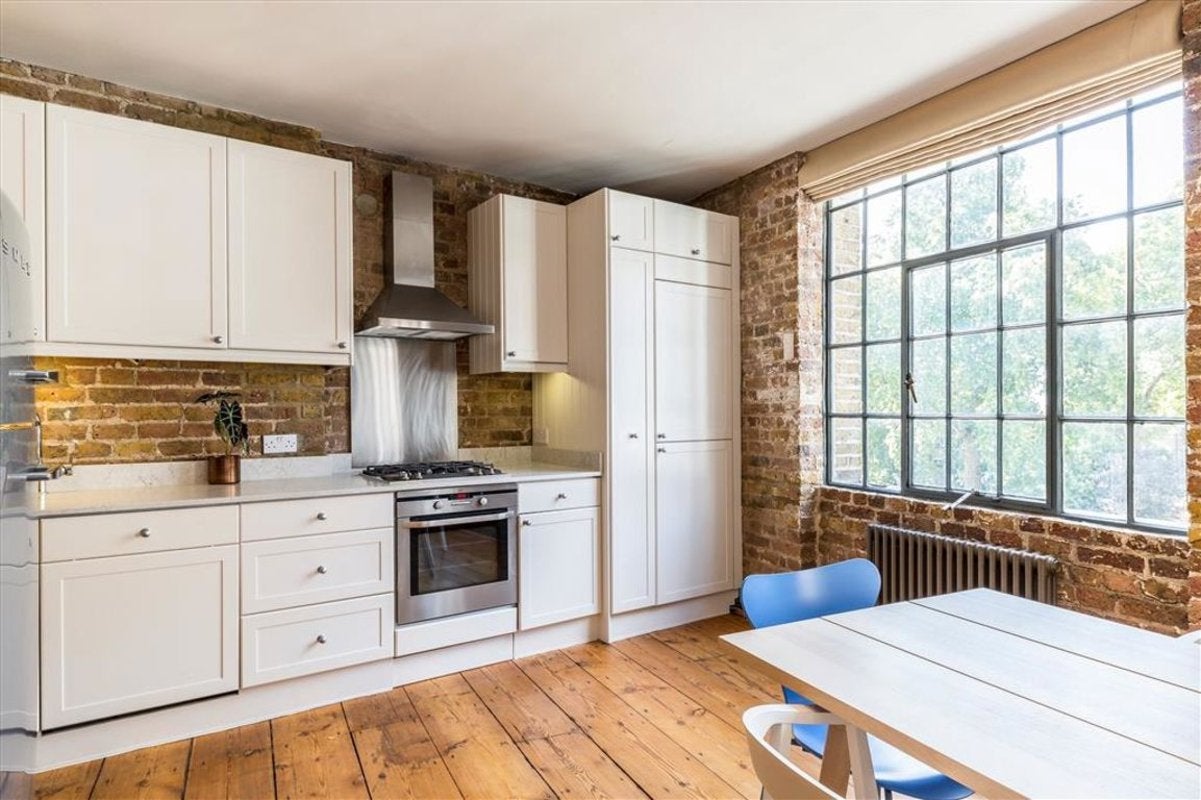 Flat Weston Street in Greater London