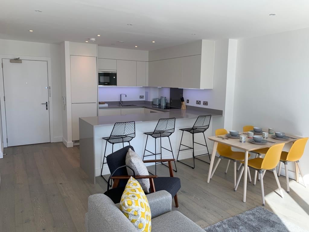 Flat Arniston Way in Greater London