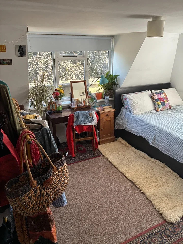 Room Ashley Hill in Bristol