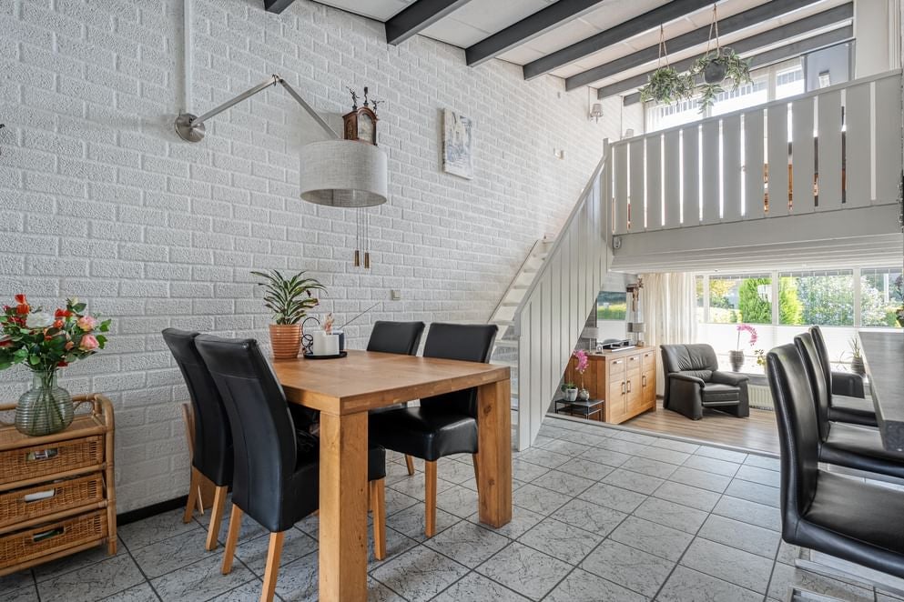 Tussenwoning te koop: De Grutto 42, Vriezenveen