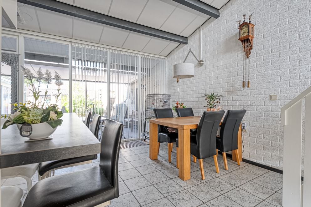 Tussenwoning te koop: De Grutto 42, Vriezenveen