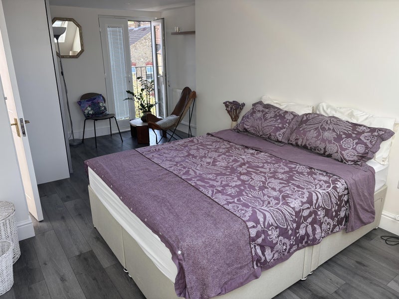 Room Greyswood Street in Greater London