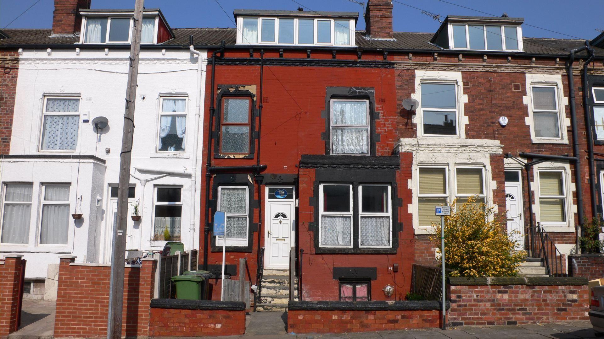 House Lupton Avenue in Leeds