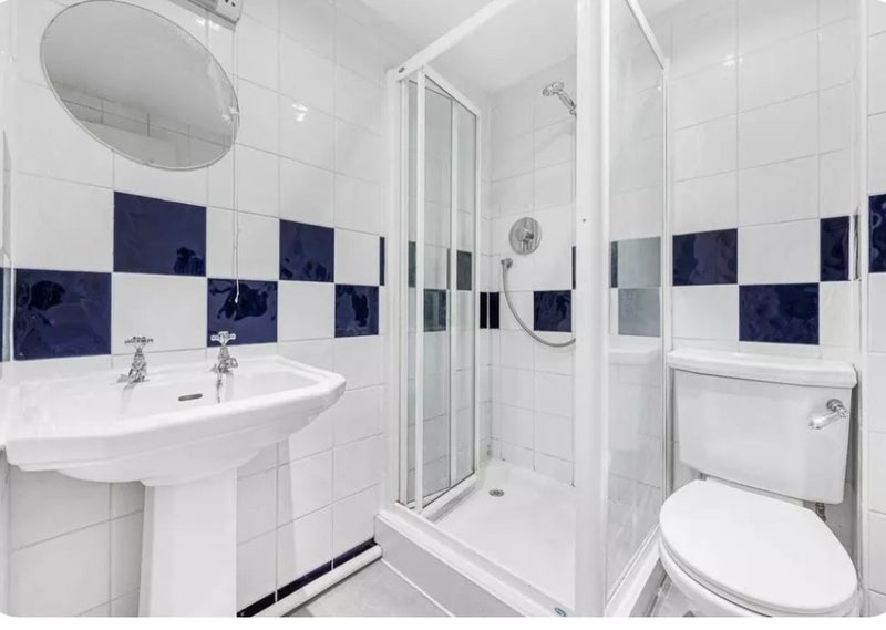 Room Acton Lane in Greater London