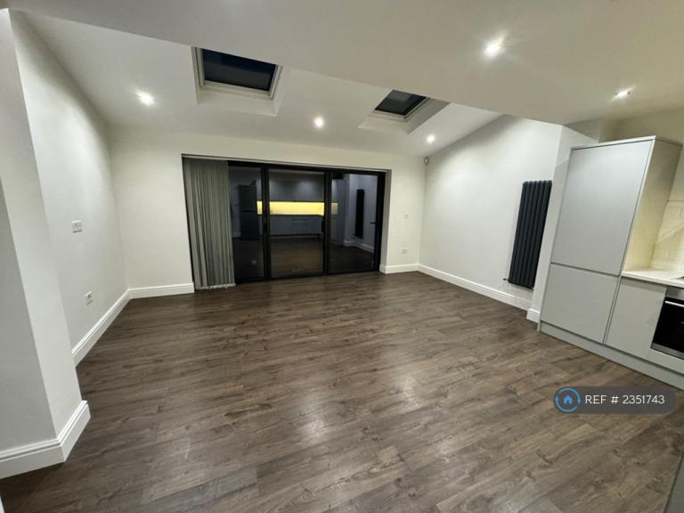 House Tallis Grove in Greater London