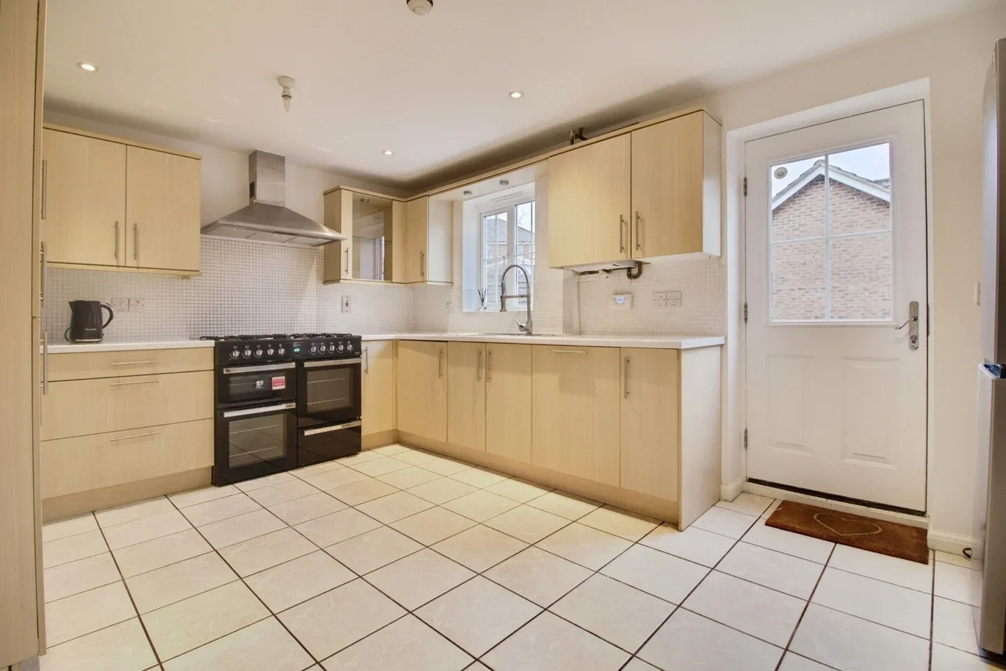 Room Dragon Road in Welwyn Hatfield