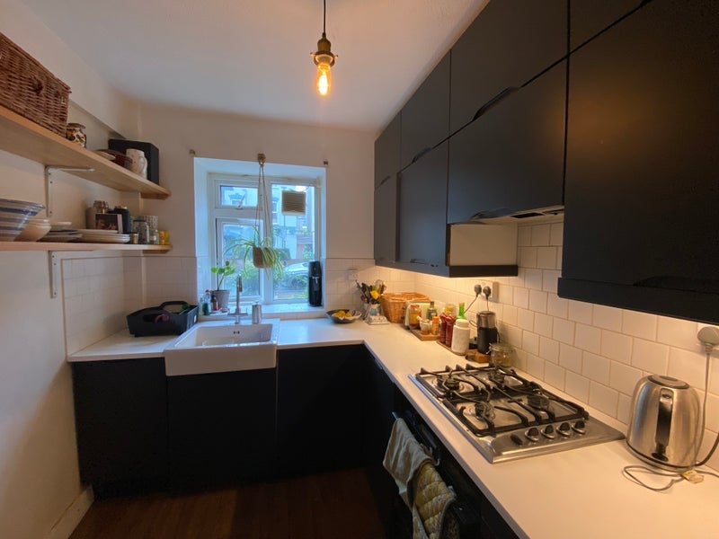 Flat Station Place in Greater London