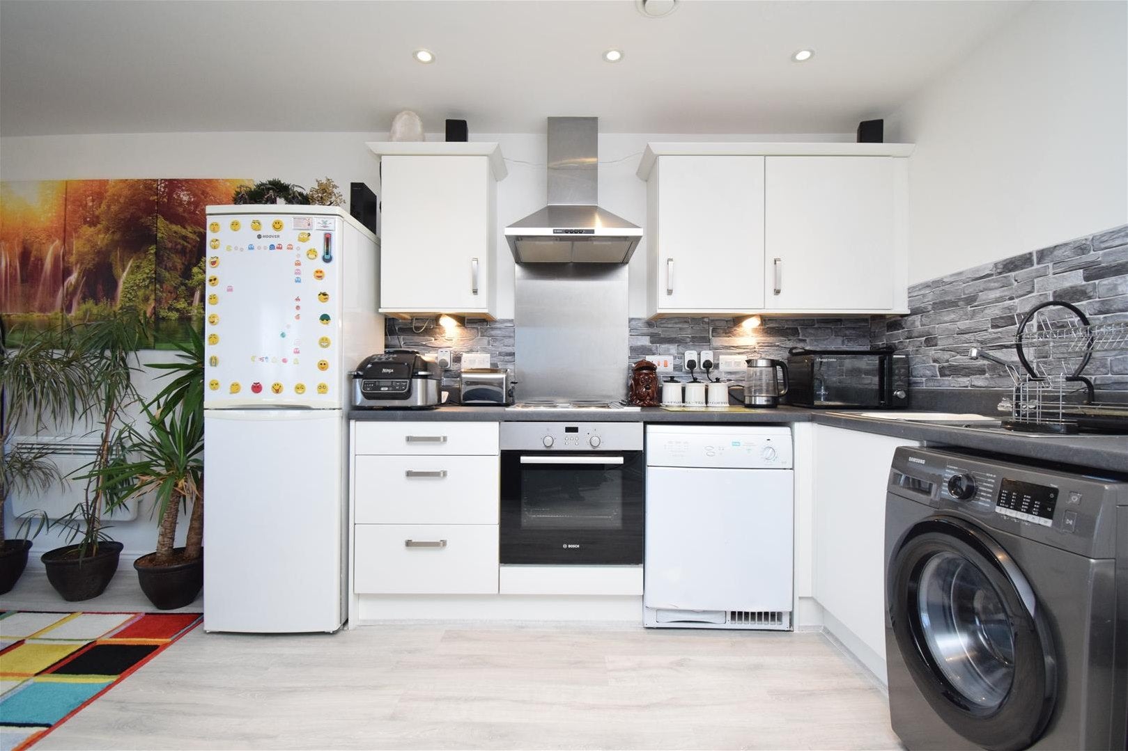 Flat Kingsway Gardens in Wakefield