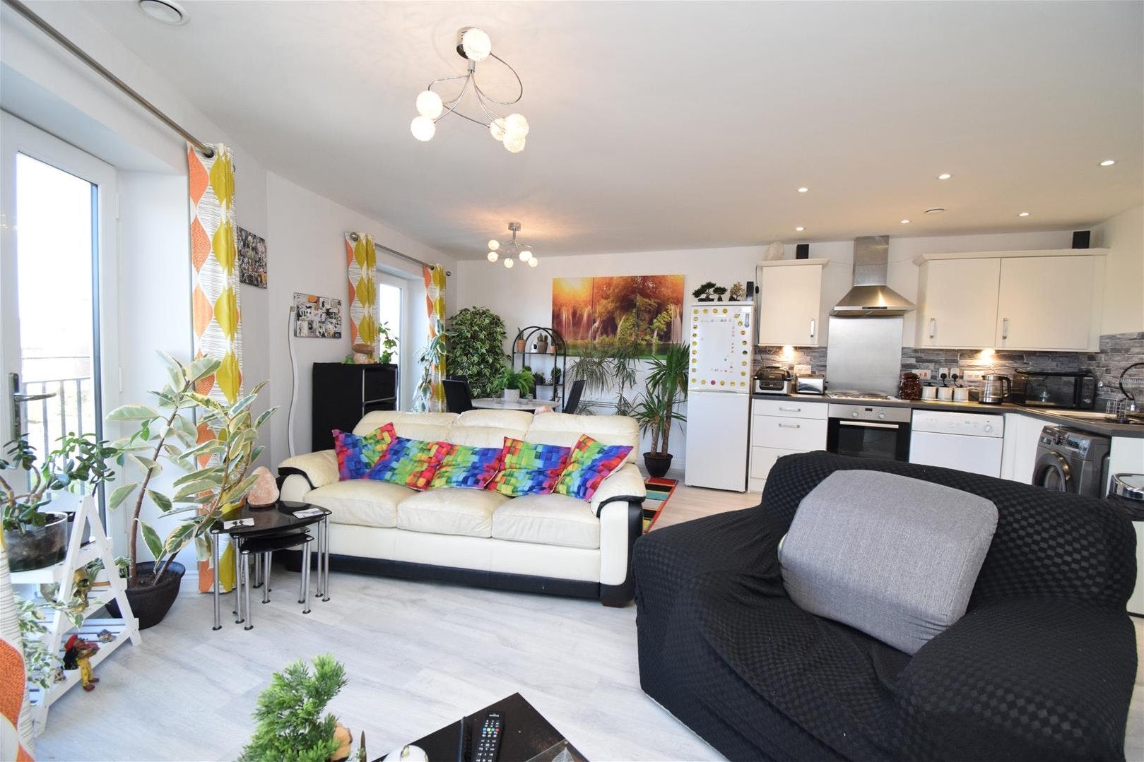 Flat Kingsway Gardens in Wakefield