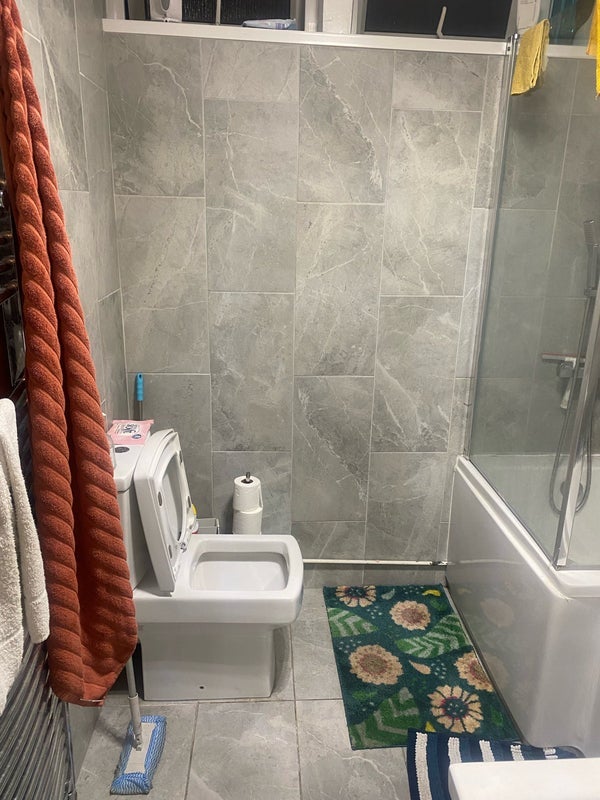 Room Hampson Way in Greater London