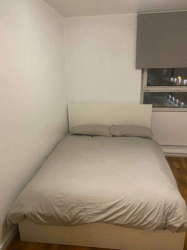 Room Hampson Way in Greater London