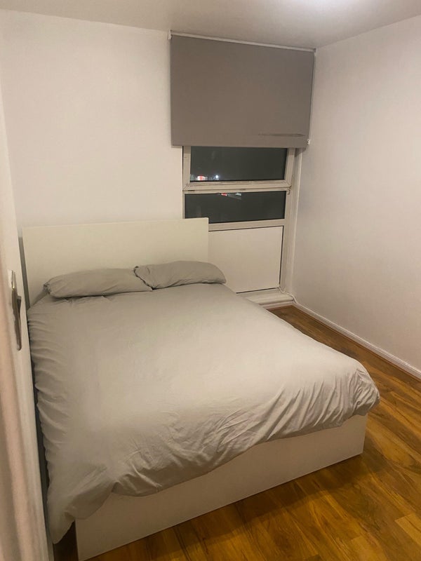Room Hampson Way in Greater London