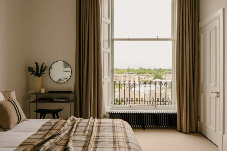 Flat Claremont Crescent in City of Edinburgh