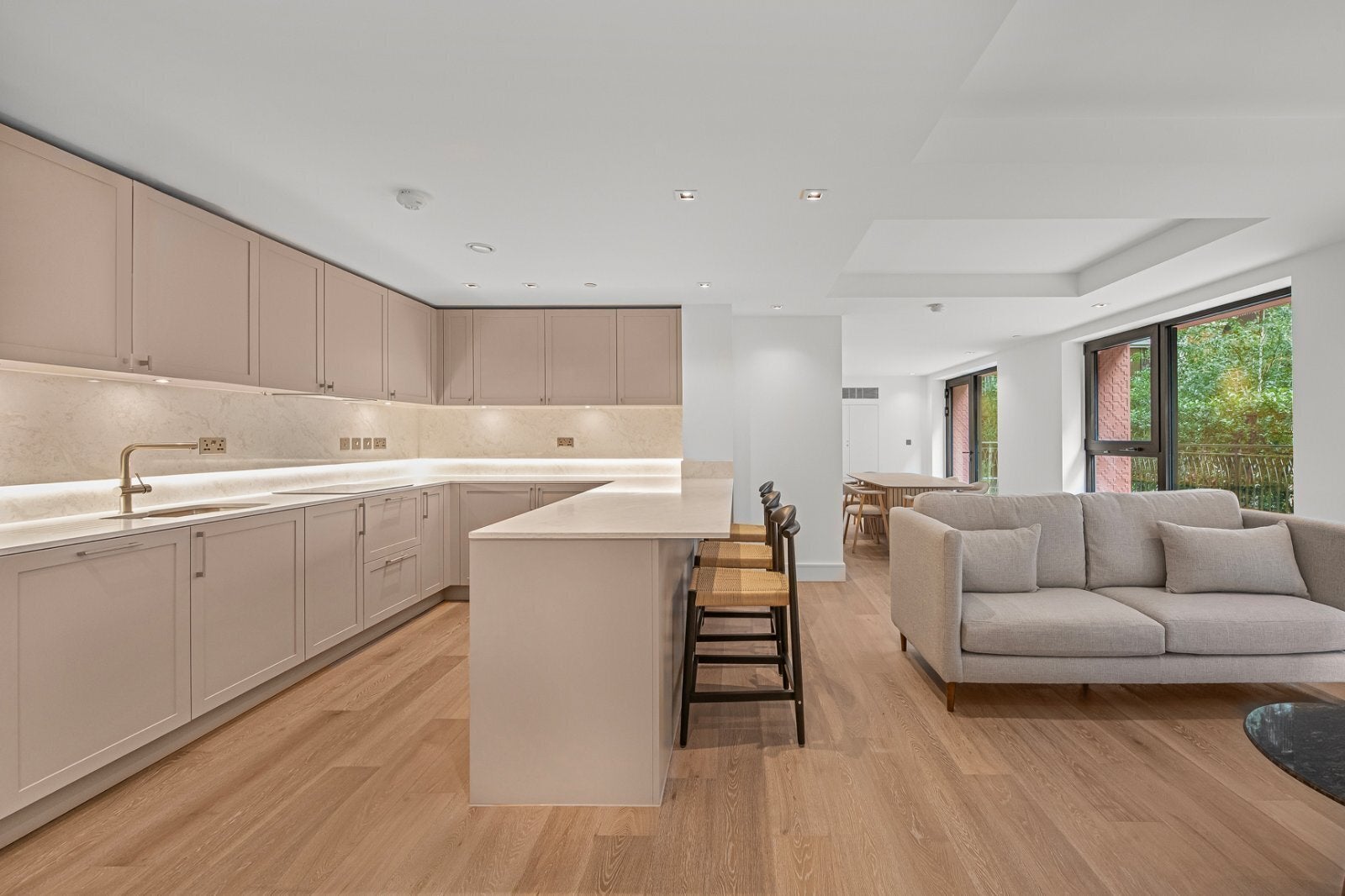 Flat Newcastle Place in City of Westminster