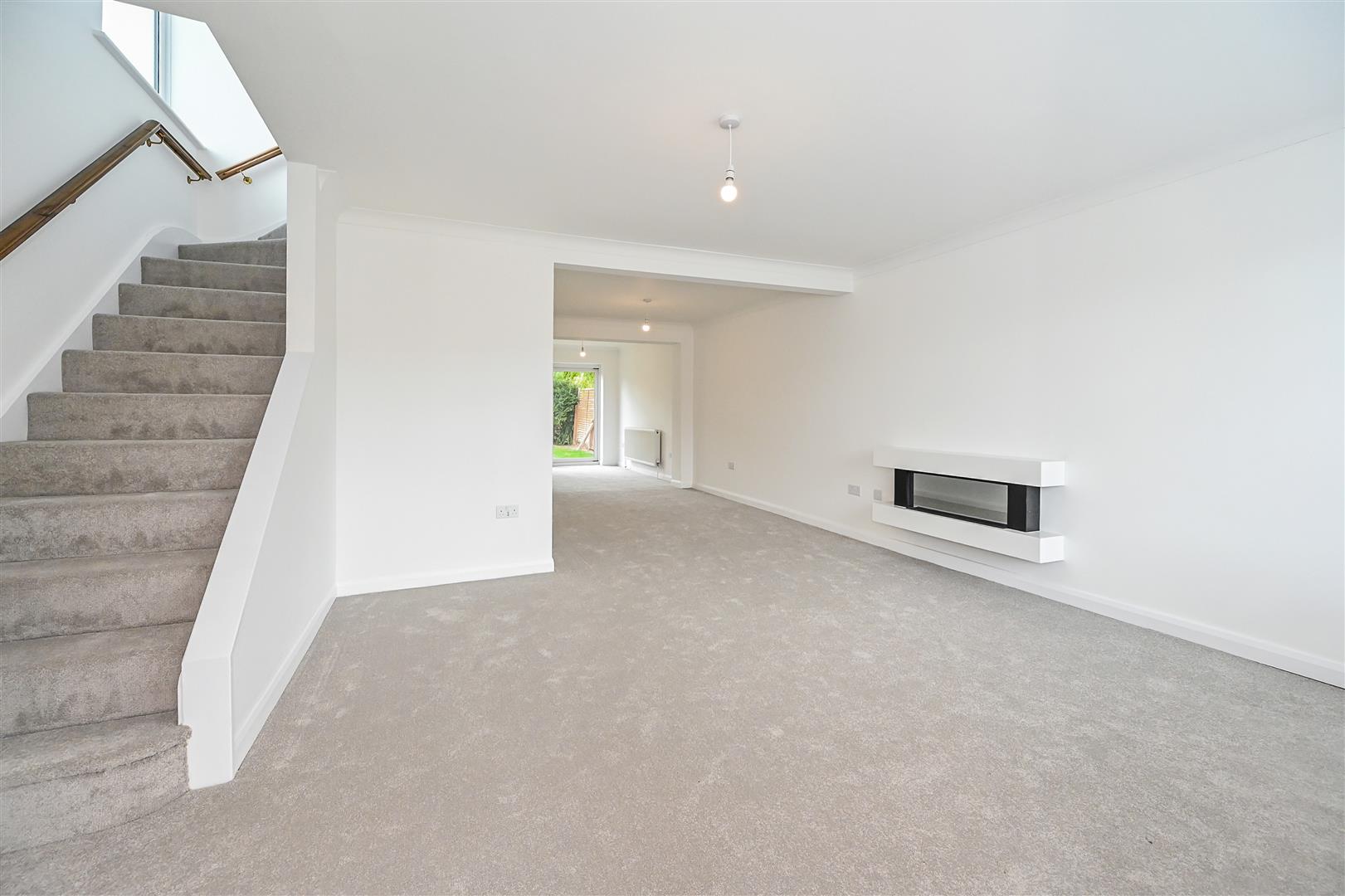 House Tangmere Gardens in Arun