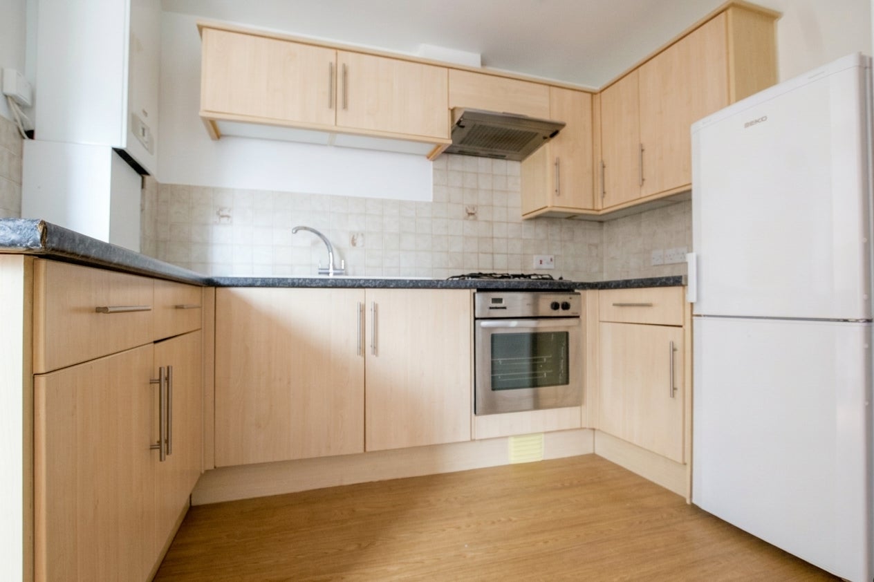 Flat Millbrook Street in Gloucester