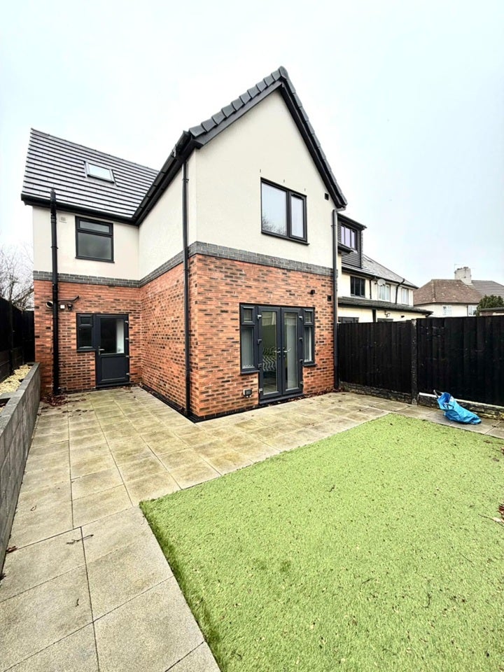 Room Churchfields Road in Sandwell