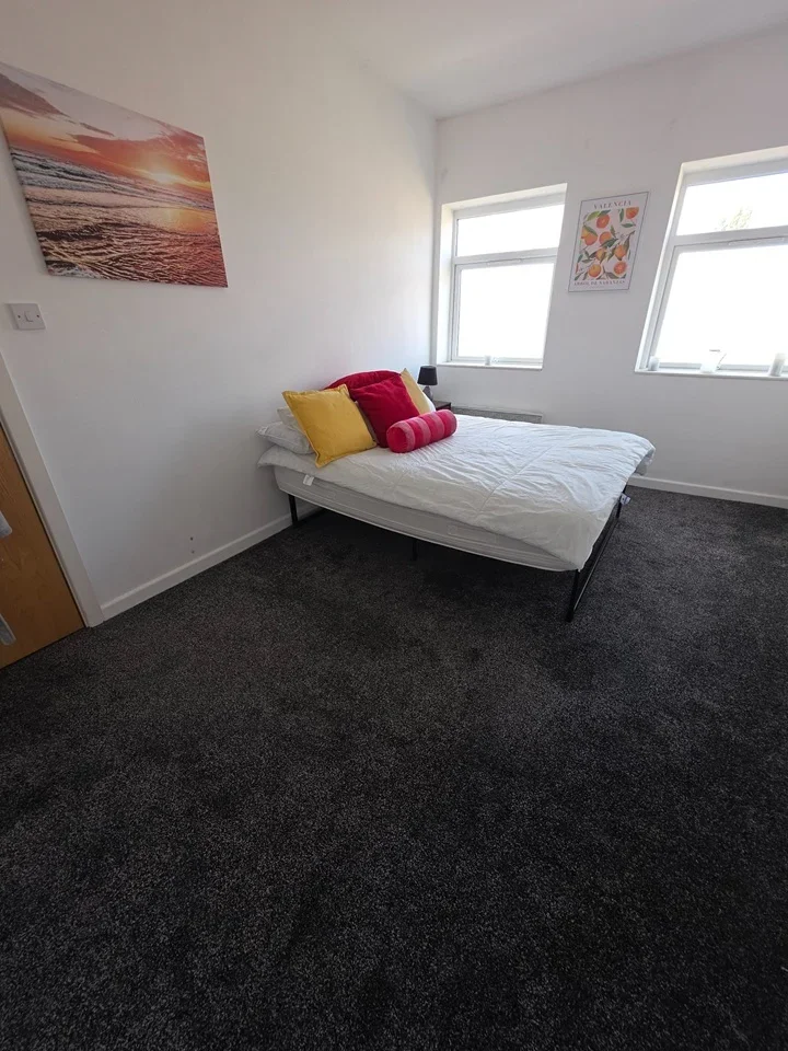 Flat Liverpool Road in Salford