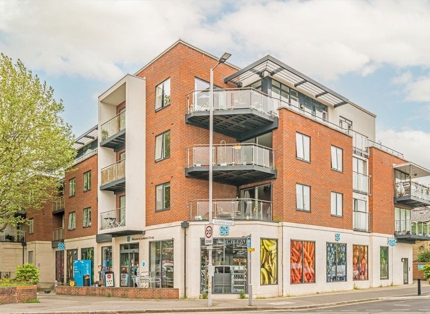 Flat Ditton Road in Greater London