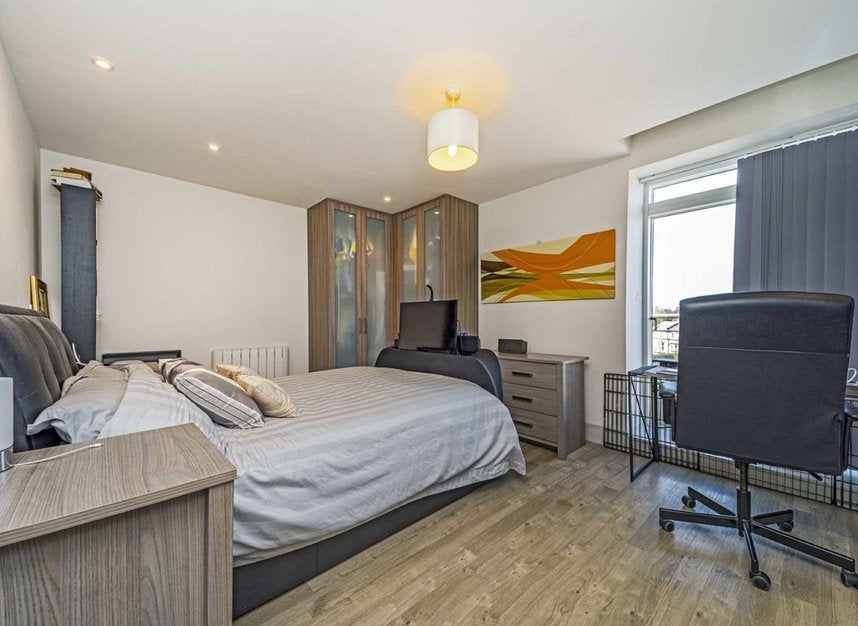 Flat Ditton Road in Greater London