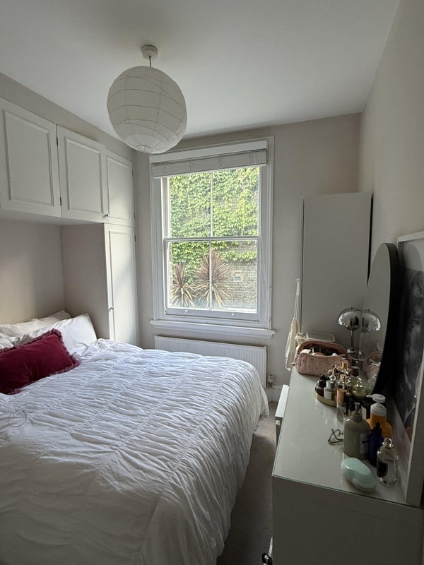Room Finborough Road in Greater London