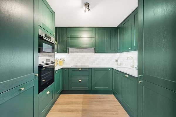 Flat Campden Street in Greater London