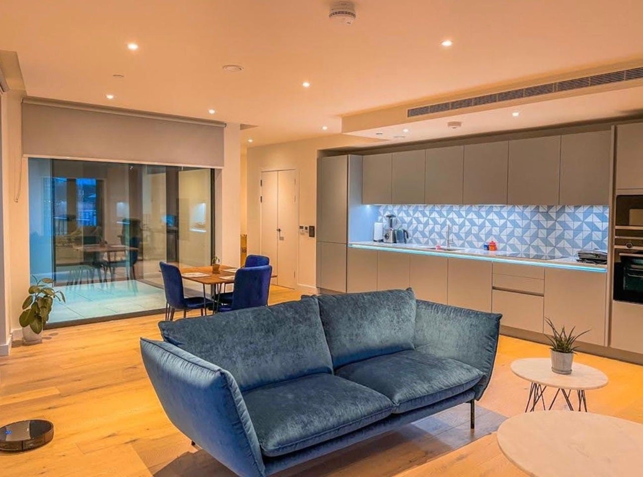 Flat Golden Lane in City of London