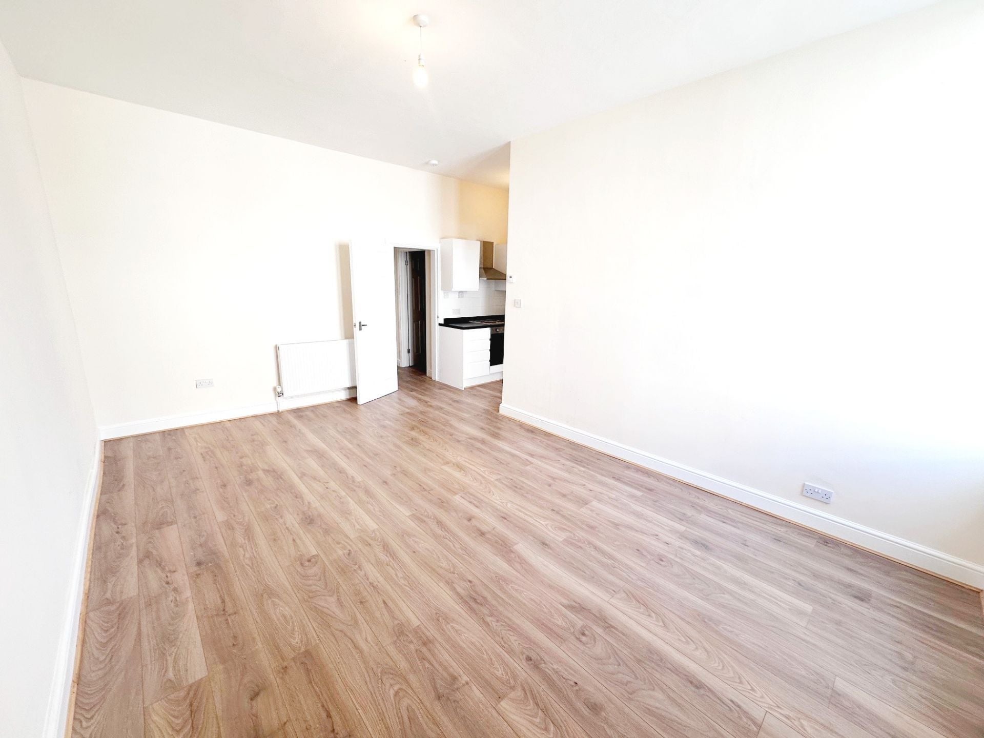 Flat First Avenue in Hove