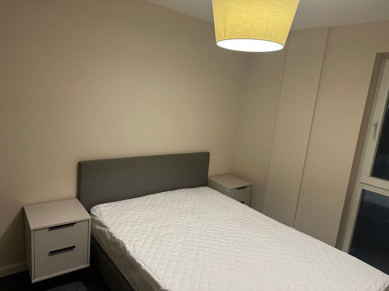 Flat Shawheath Close in Manchester