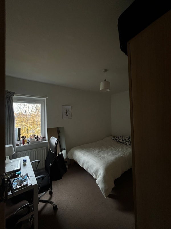 Room Minerva Way in Glasgow