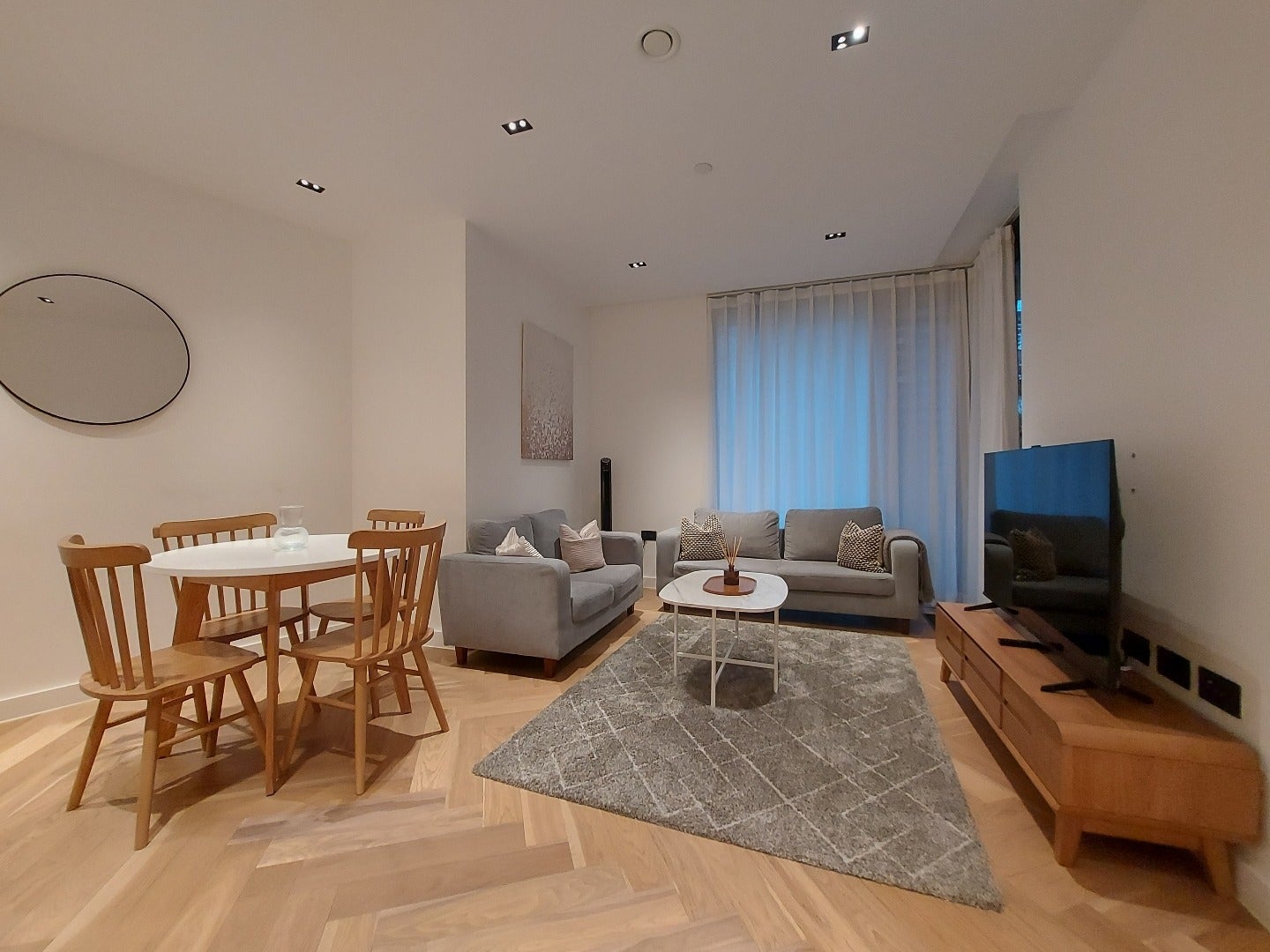 Flat Cluny Mews in Greater London