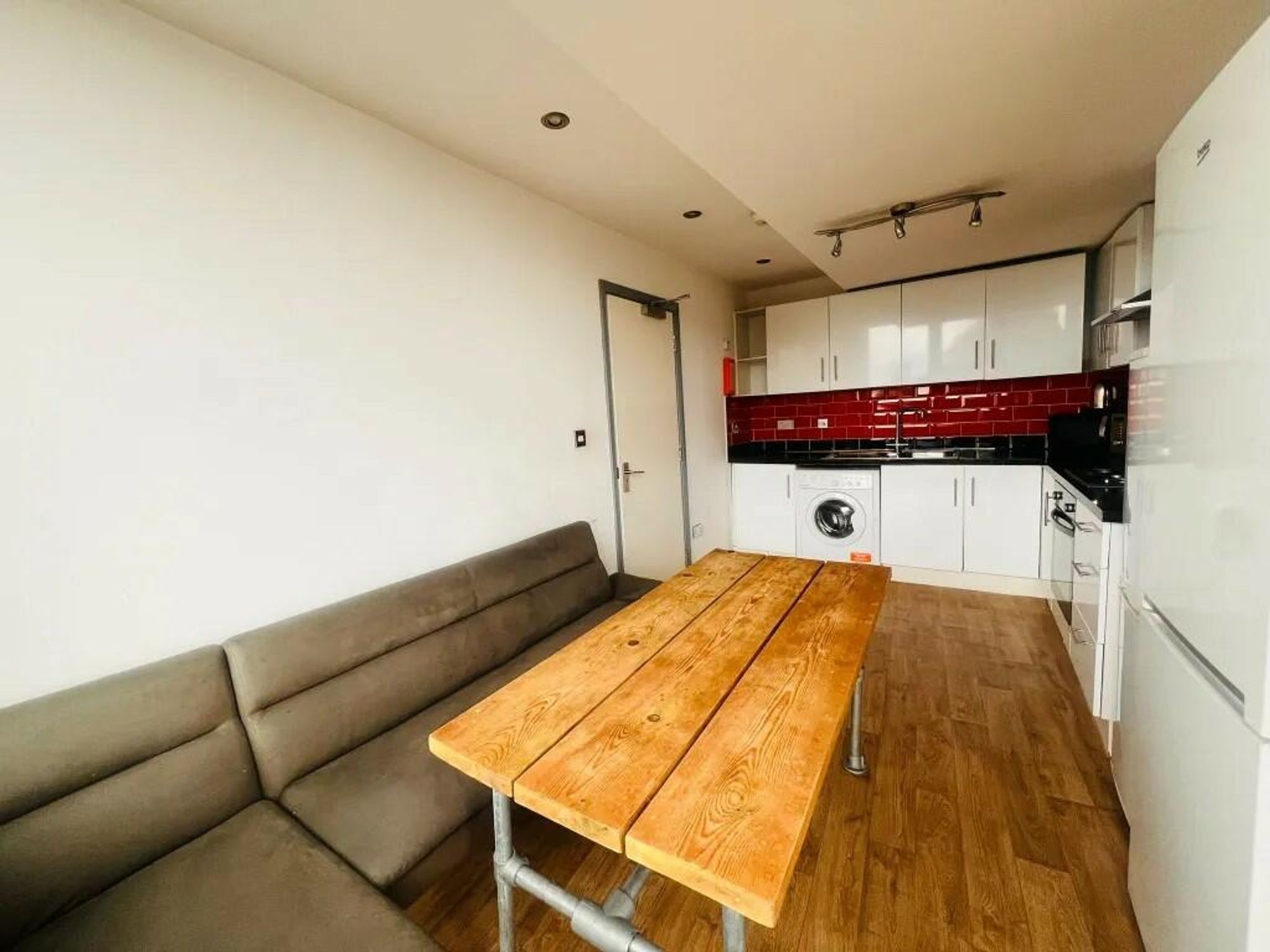 Room Raven Row in Greater London