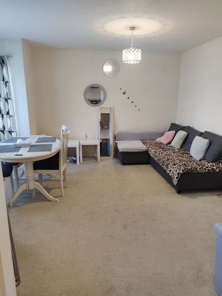 Flat Rathbone Court in Coventry
