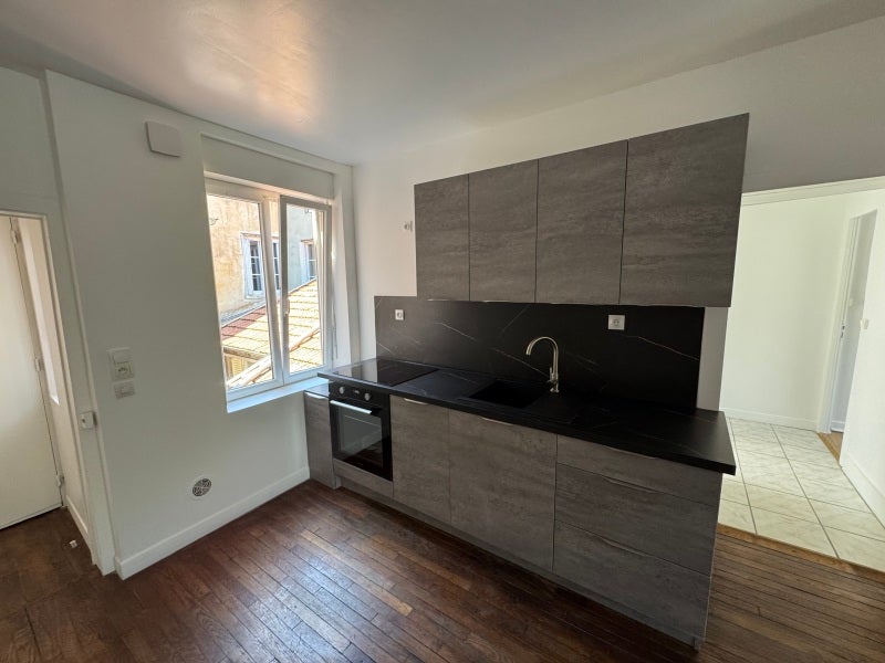 Flat Rue Nationale in Bar-sur-Aube