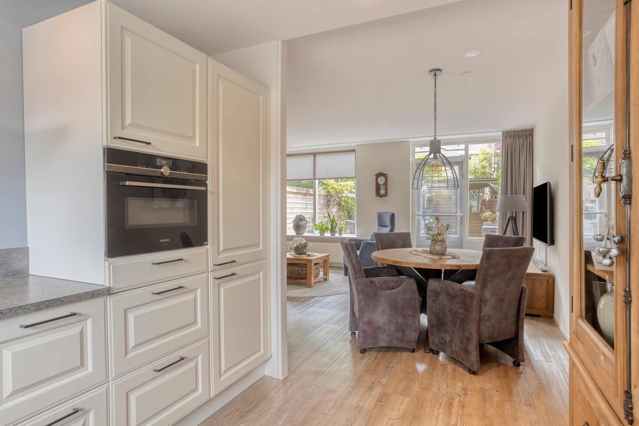 Tussenwoning te koop: Ravelplein 33, Gouda