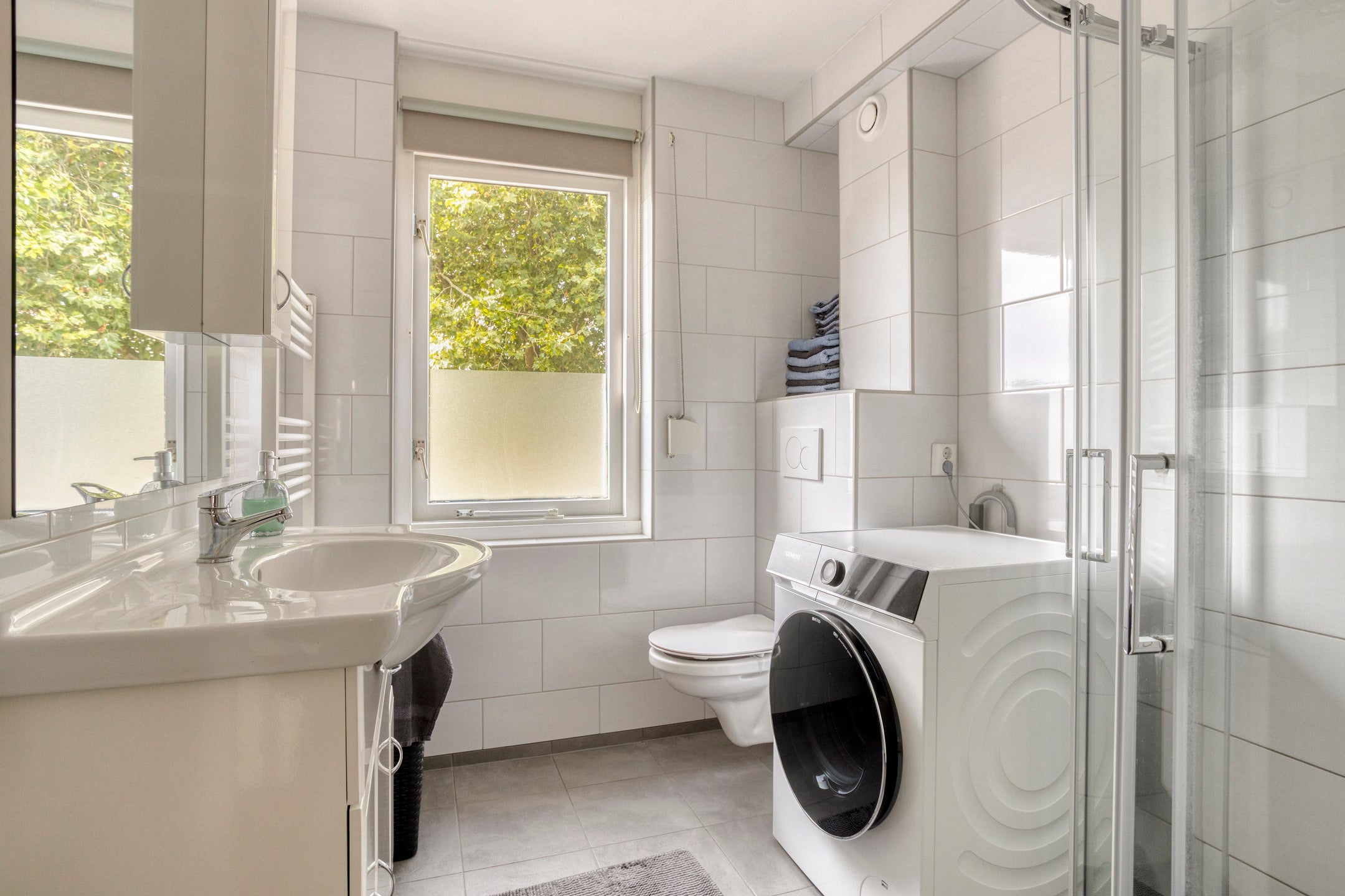 Tussenwoning te koop: Ravelplein 33, Gouda