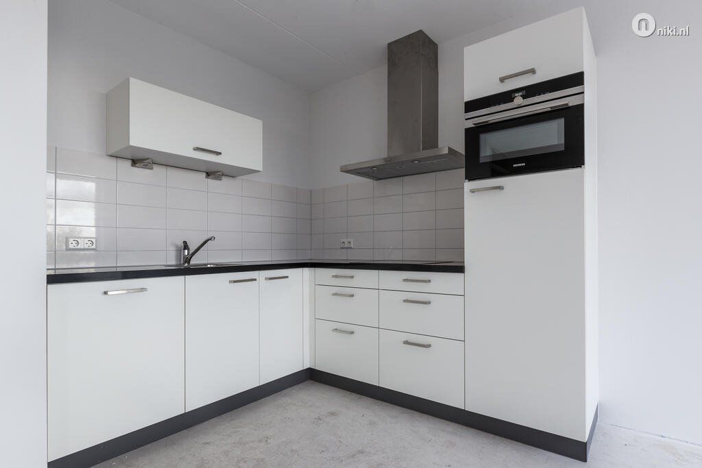 Flat Bert Haanstrakade in Amsterdam