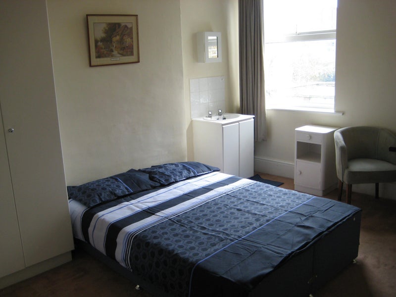 House Bollo Lane in Greater London