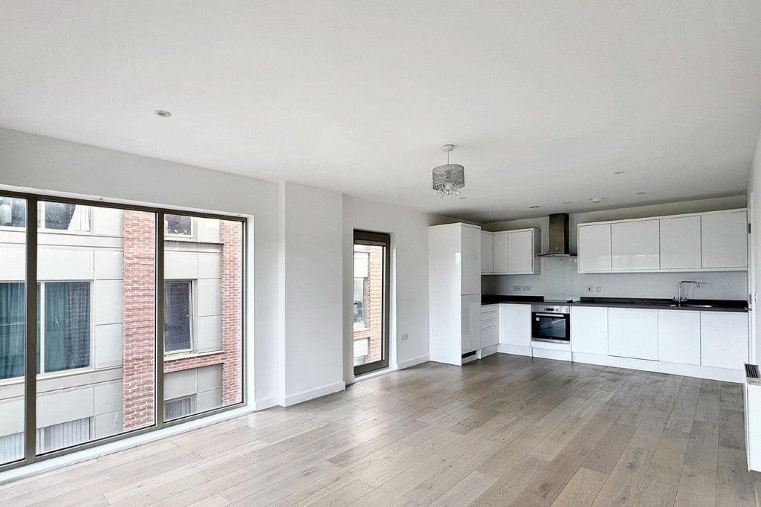 Flat Leacon Road in Ashford