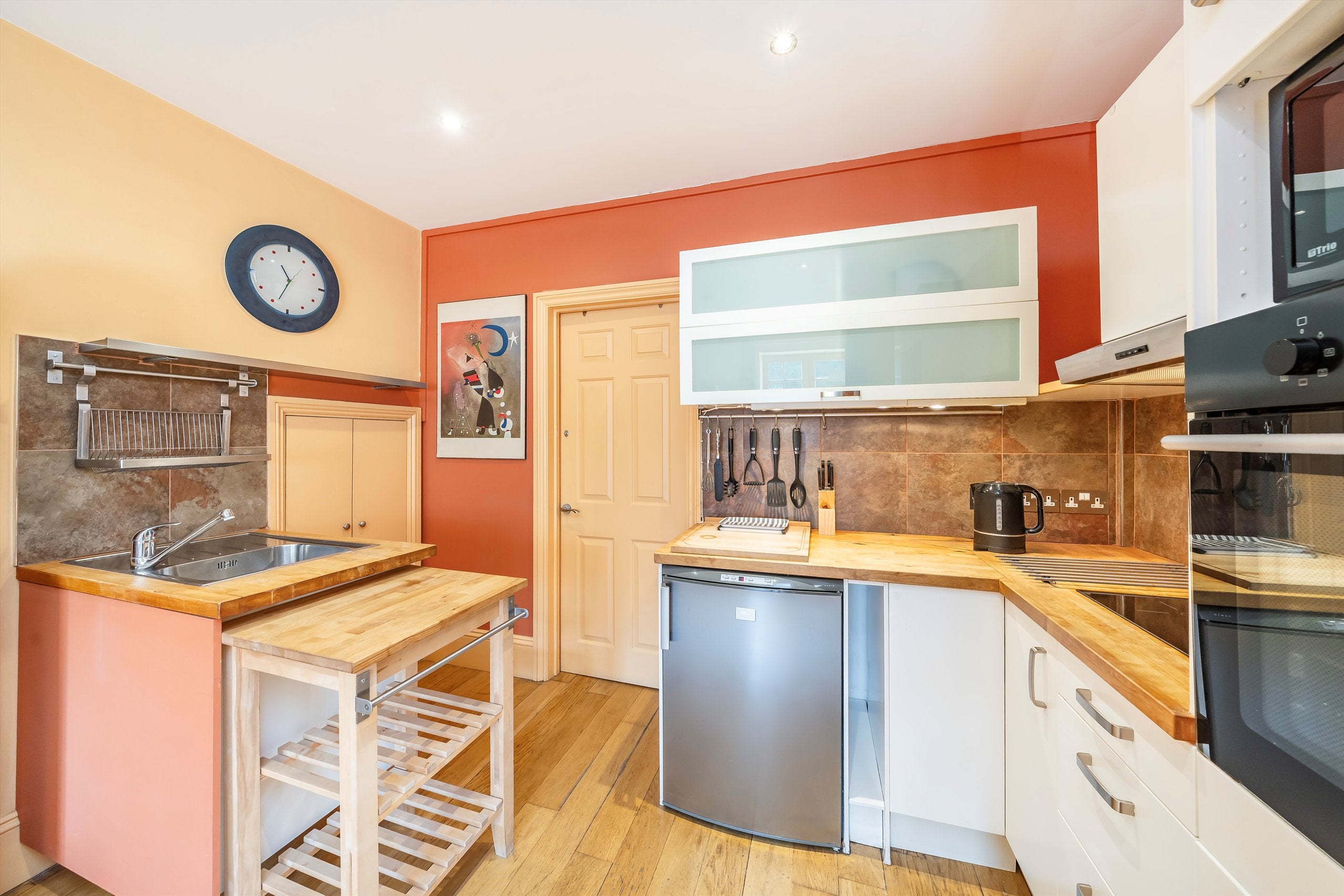 Flat Welmar Mews in Greater London