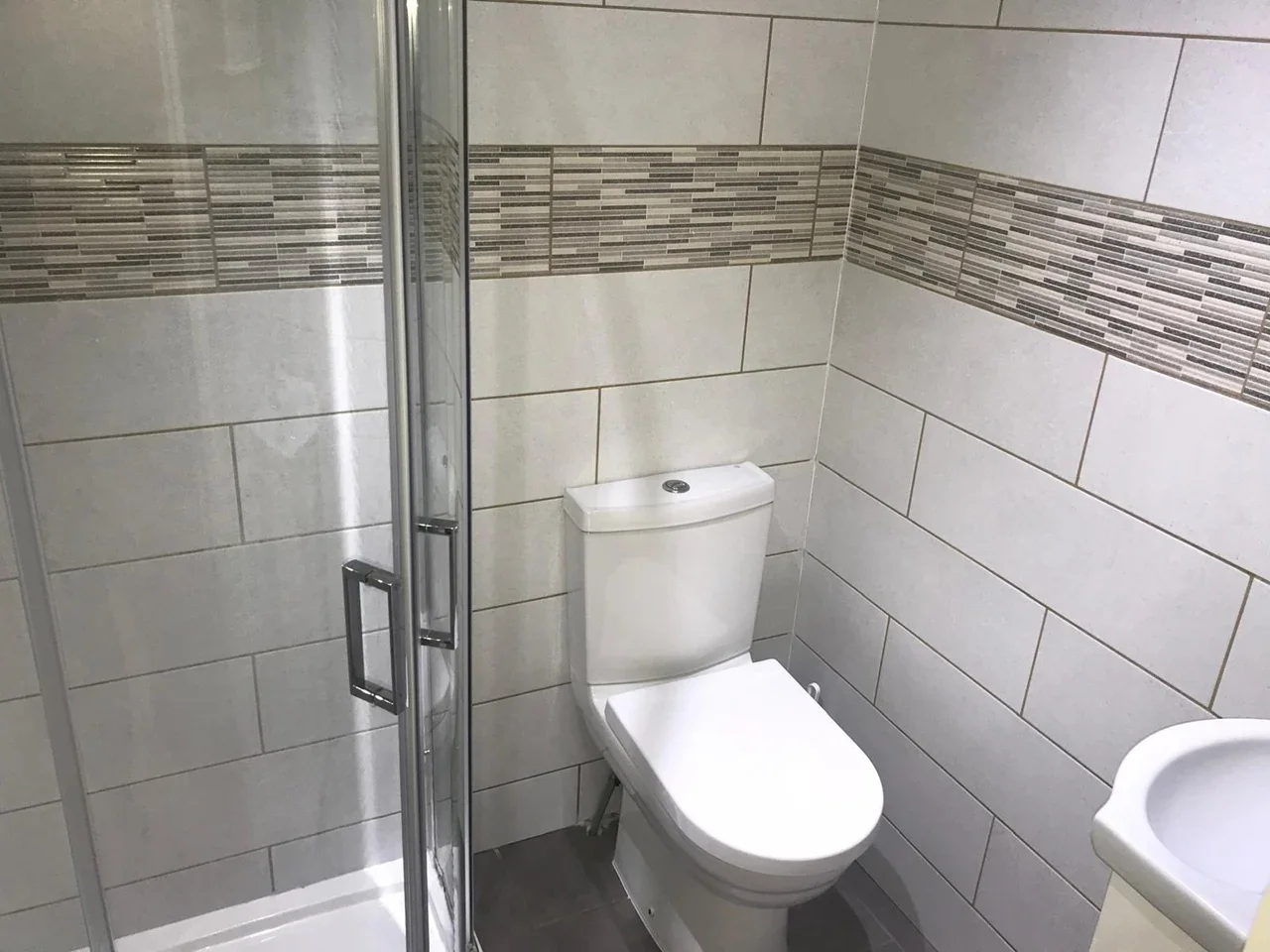 Flat Thornwood Close in Greater London