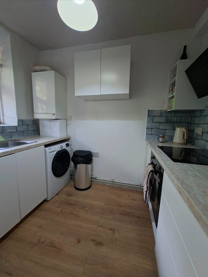 Flat Amhurst Road in Greater London