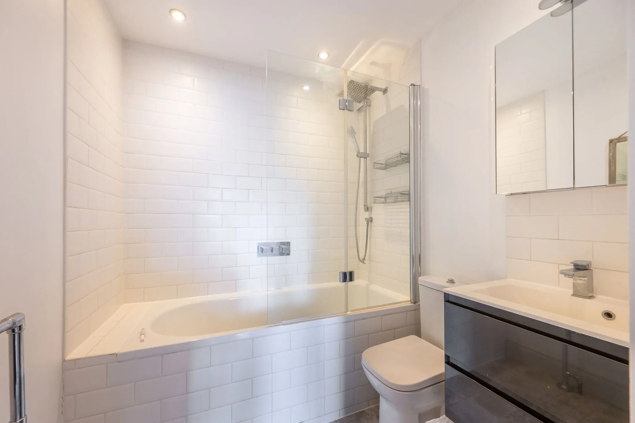 Flat Ladbroke Grove in Greater London
