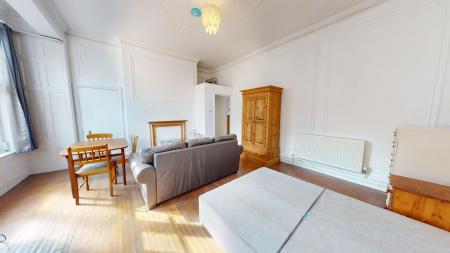 Flat Somerhill Road in Hove