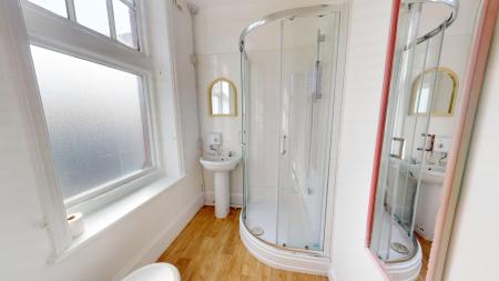 Flat Somerhill Road in Hove