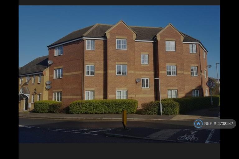 Flat Mayflower Road in Grays